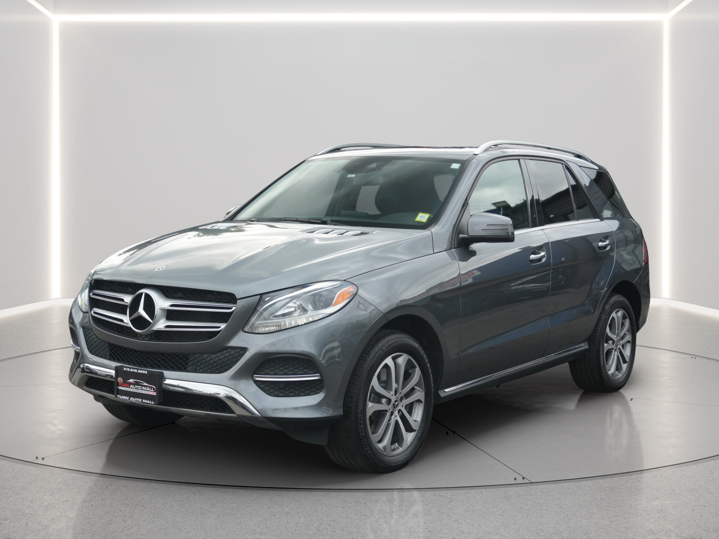 Used 2019 Mercedes-Benz GLE 400 4MATIC w/ Premium 1 Package image 1