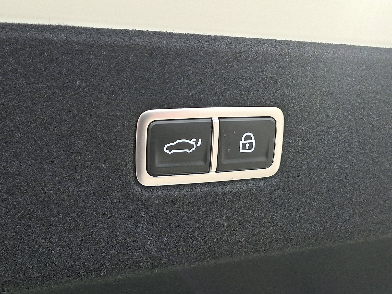 Certified 2023 Hyundai Ioniq 6 SEL AWD/4WD image 32