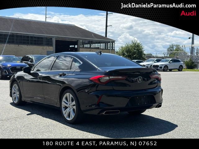 Used 2023 Acura TLX w/ Technology Package FWD image 4