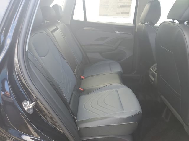 New 2026 Volkswagen Tiguan SE AWD/4WD image 24