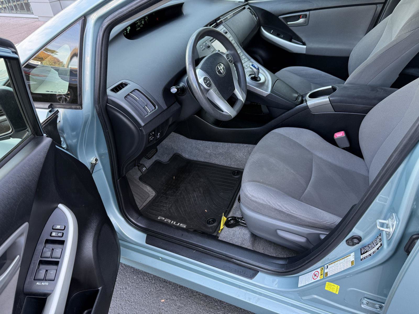 Used 2013 Toyota Prius Two FWD image 10
