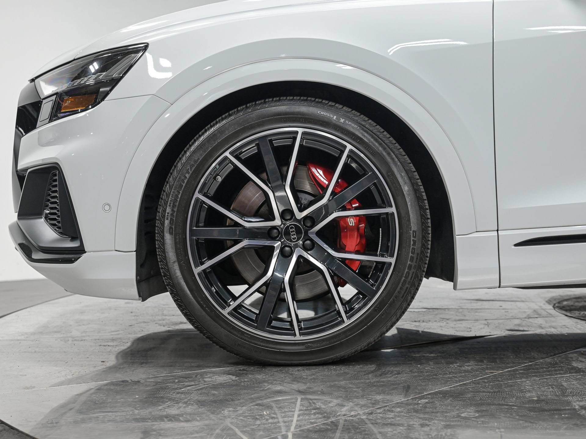 Used 2023 Audi SQ8 Premium Plus AWD/4WD image 3