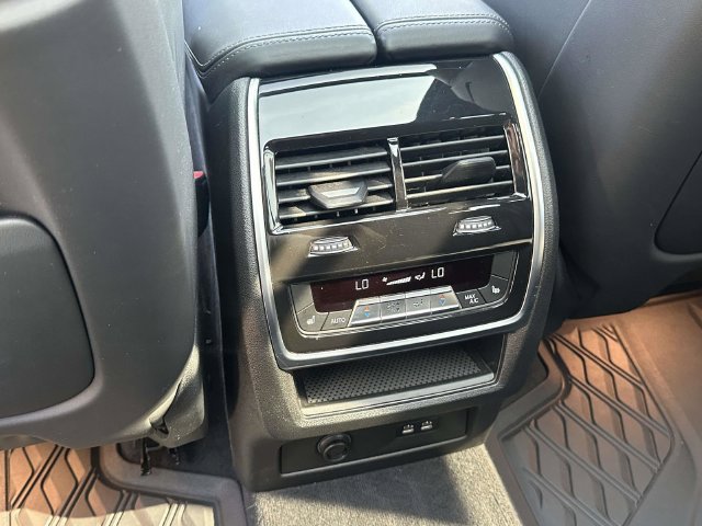 Used 2025 BMW X5 M Competition w/ Executive Package AWD/4WD image 17