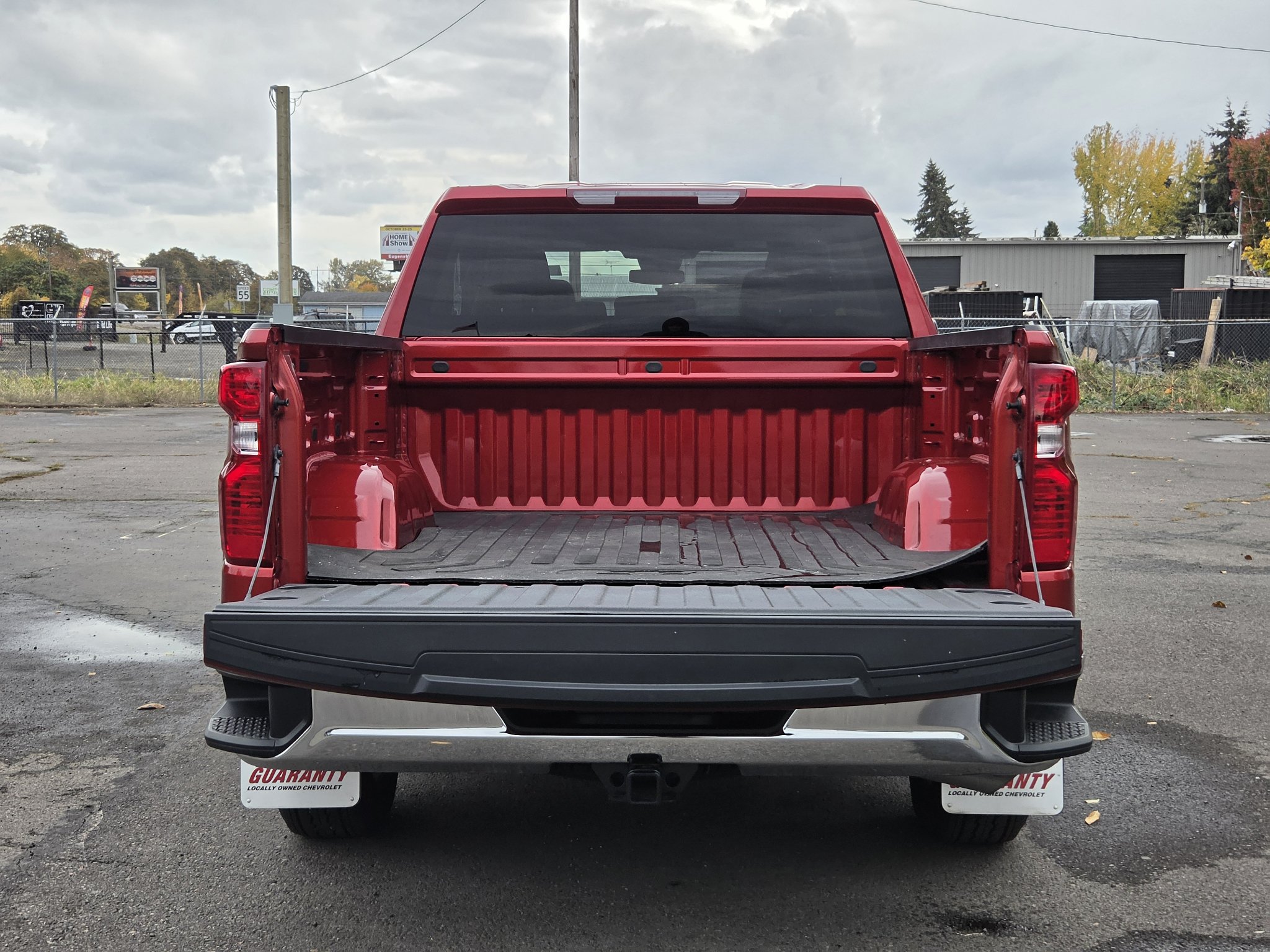 Used 2023 Chevrolet Silverado 1500 LT AWD/4WD image 14