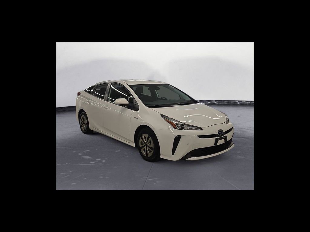 Used 2021 Toyota Prius LE FWD image 8