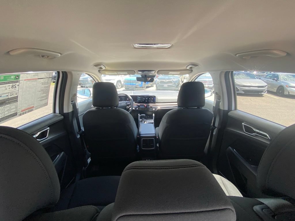 New 2026 Kia Sportage LX FWD image 10