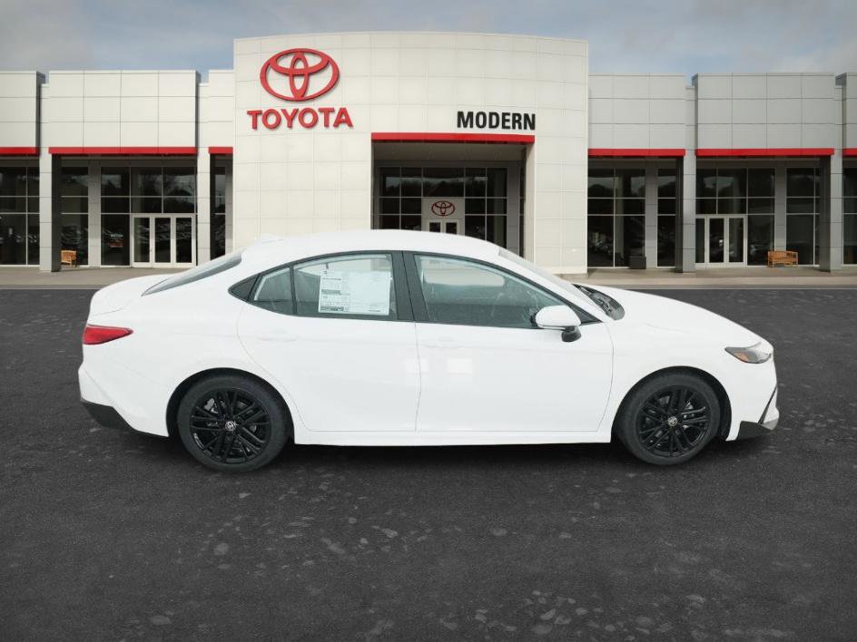 New 2026 Toyota Camry SE FWD image 2