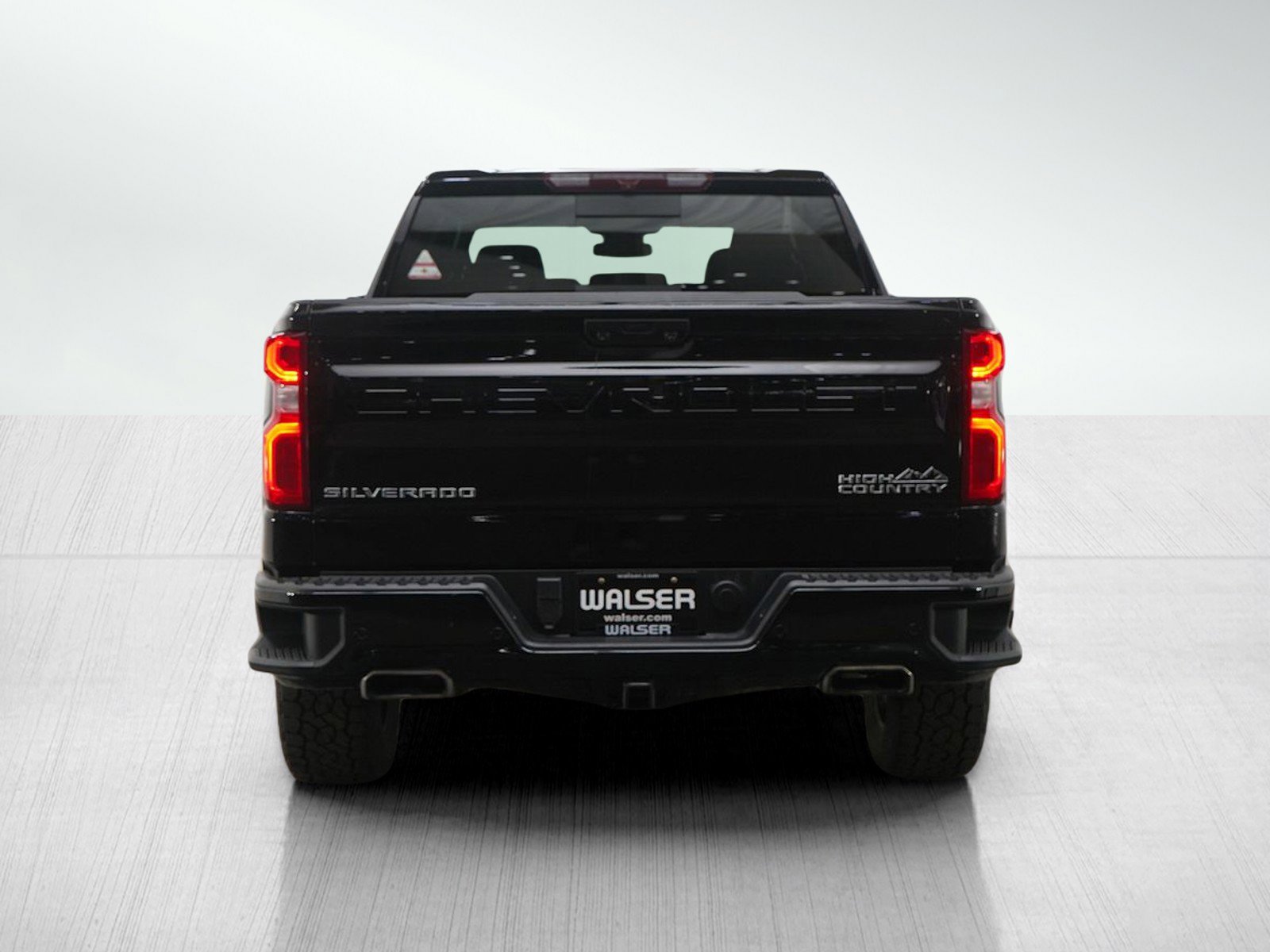 Used 2023 Chevrolet Silverado 1500 High Country AWD/4WD image 4