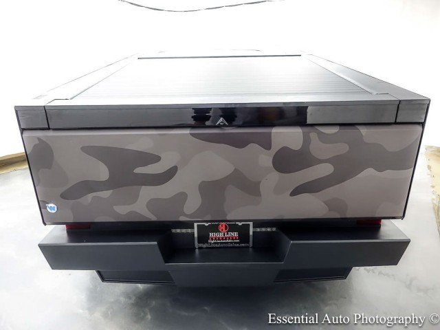Used 2024 Tesla Cybertruck Cyberbeast AWD/4WD image 8