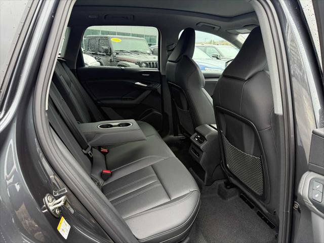 Used 2025 Audi Q6 e-tron Premium Plus AWD/4WD image 12
