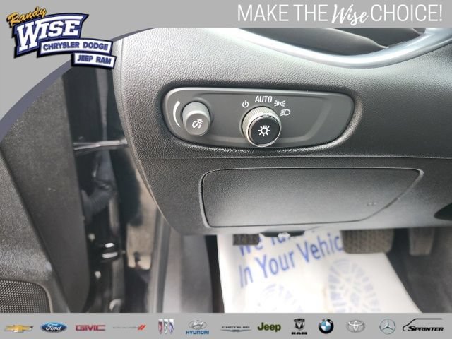 Used 2021 Chevrolet Malibu LT FWD image 20