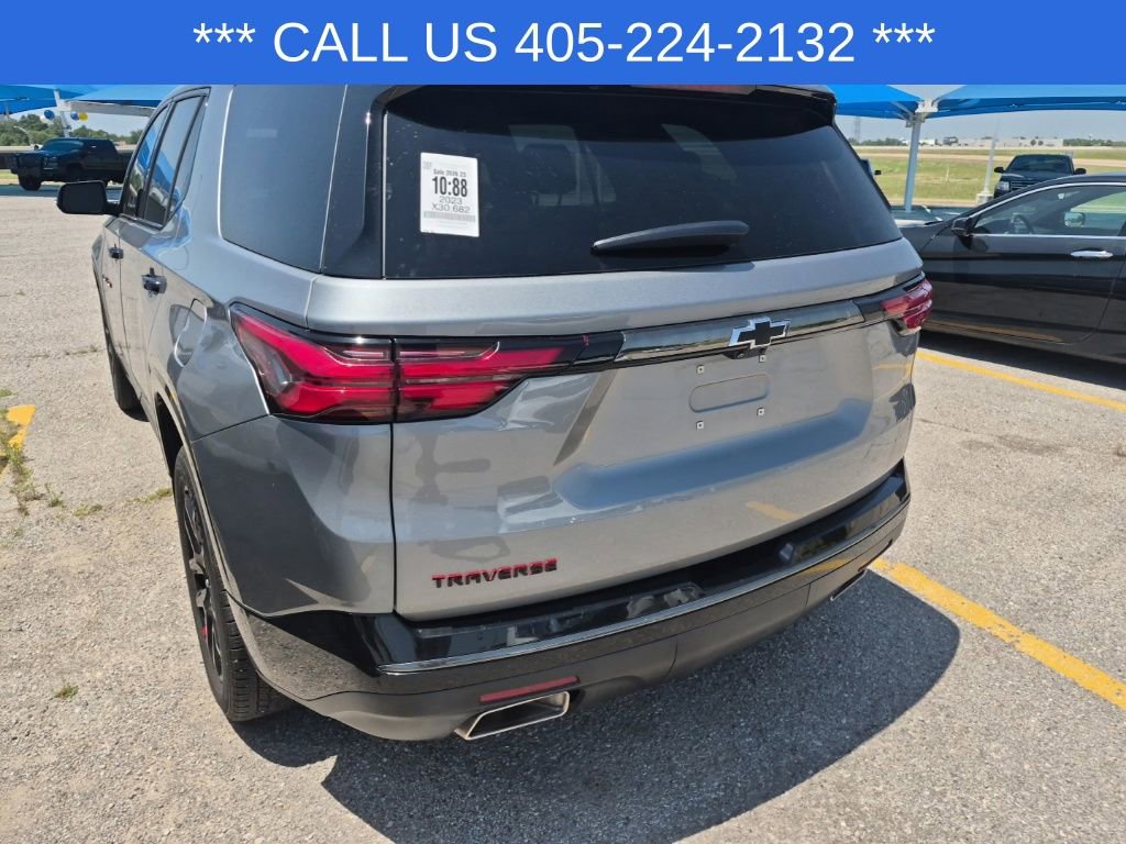 Used 2023 Chevrolet Traverse Premier w/ Redline Edition FWD image 8