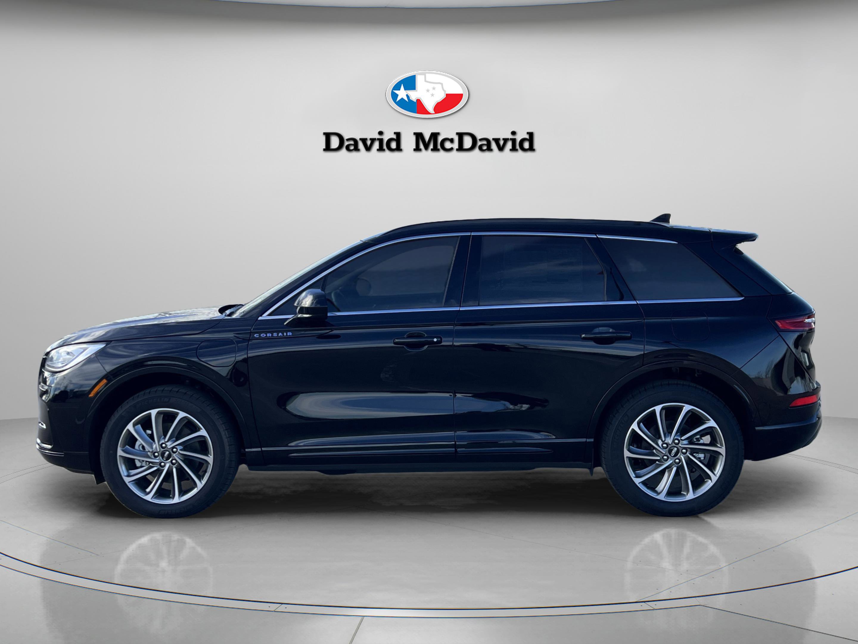 New 2025 Lincoln Corsair Grand Touring image 4