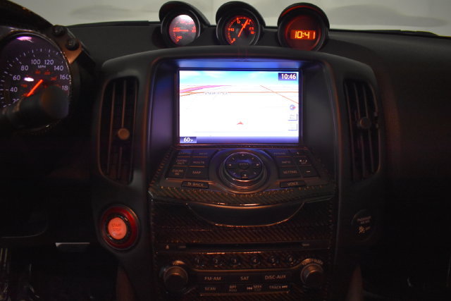 Used 2019 Nissan 370Z NISMO RWD image 19