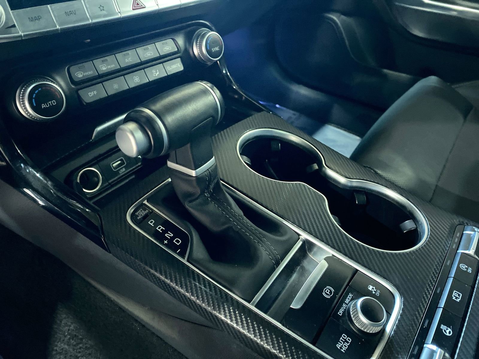 Used 2023 Kia Stinger GT-Line w/ Sun & Sound Package image 19