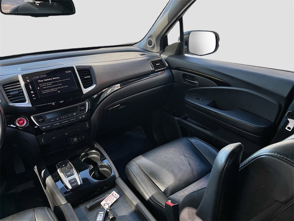 Used 2018 Honda Pilot Touring image 25