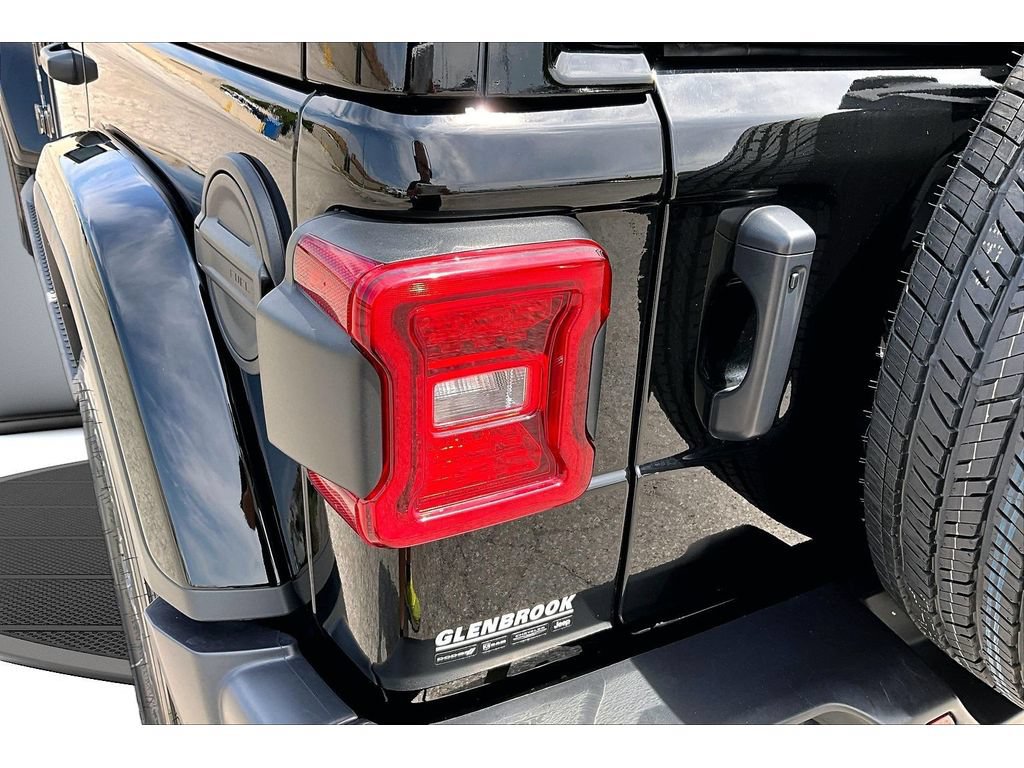 Certified 2024 Jeep Wrangler Unlimited Sahara AWD/4WD image 36