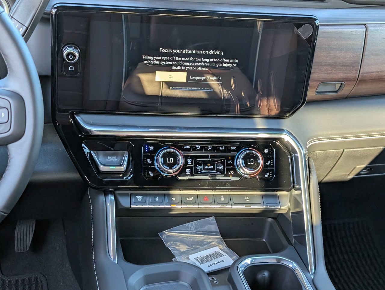 New 2026 GMC Sierra 2500 Denali Ultimate AWD/4WD image 11