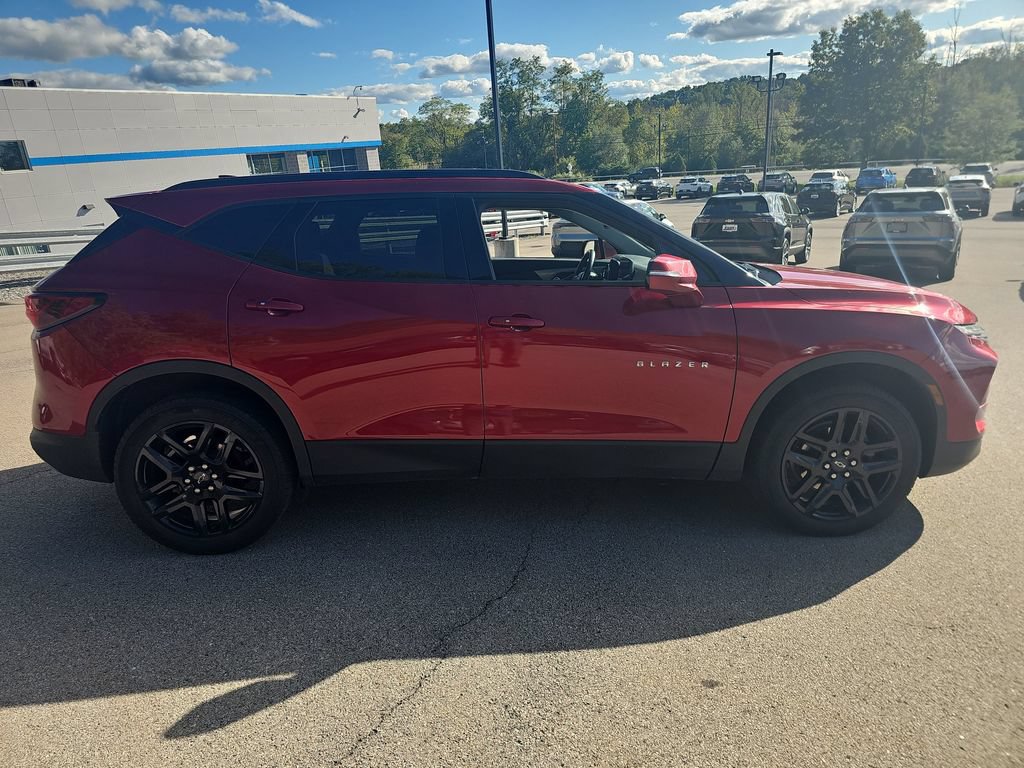 Used 2023 Chevrolet Blazer LT AWD/4WD image 4