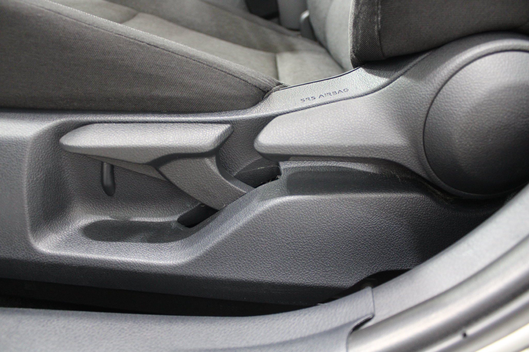 Used 2025 Toyota Camry LE FWD image 41