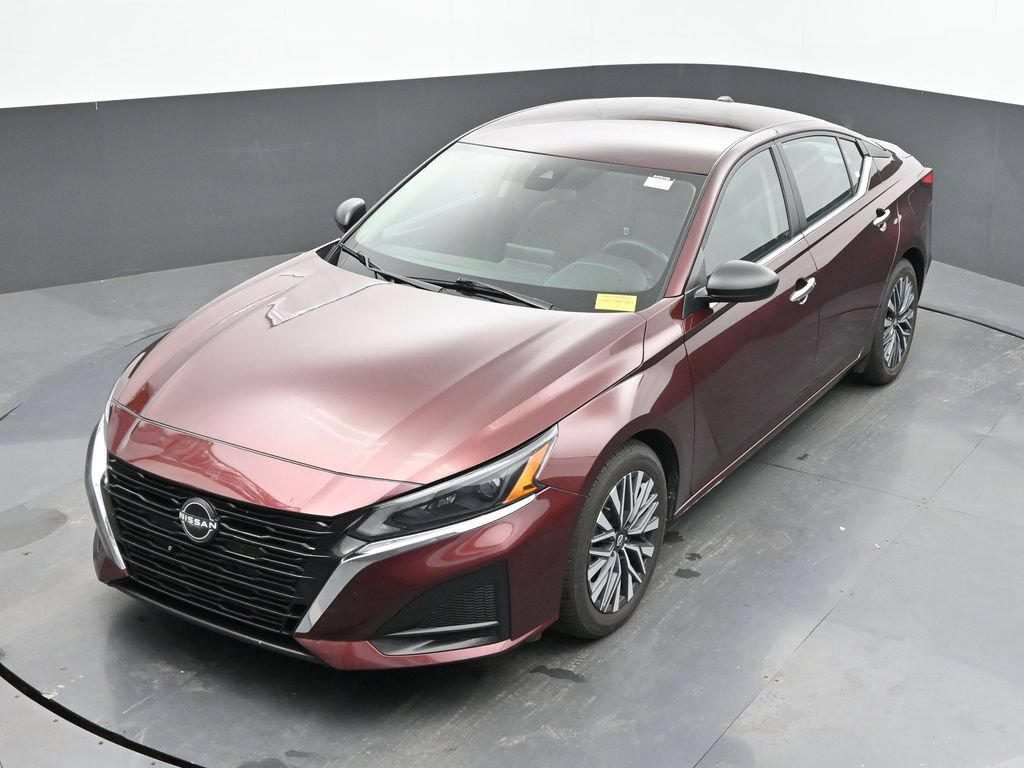 Used 2024 Nissan Altima 2.5 SV FWD image 36