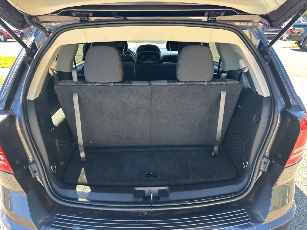 Used 2018 Dodge Journey SE FWD image 19