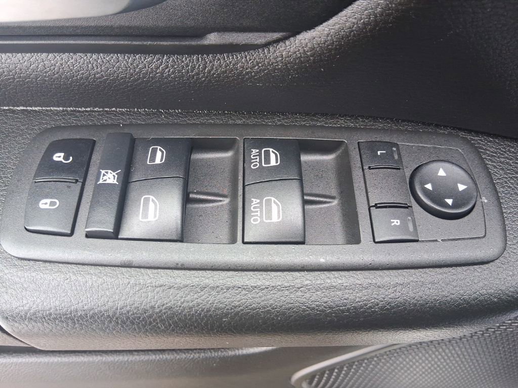 Used 2022 RAM 1500 Tradesman AWD/4WD image 17