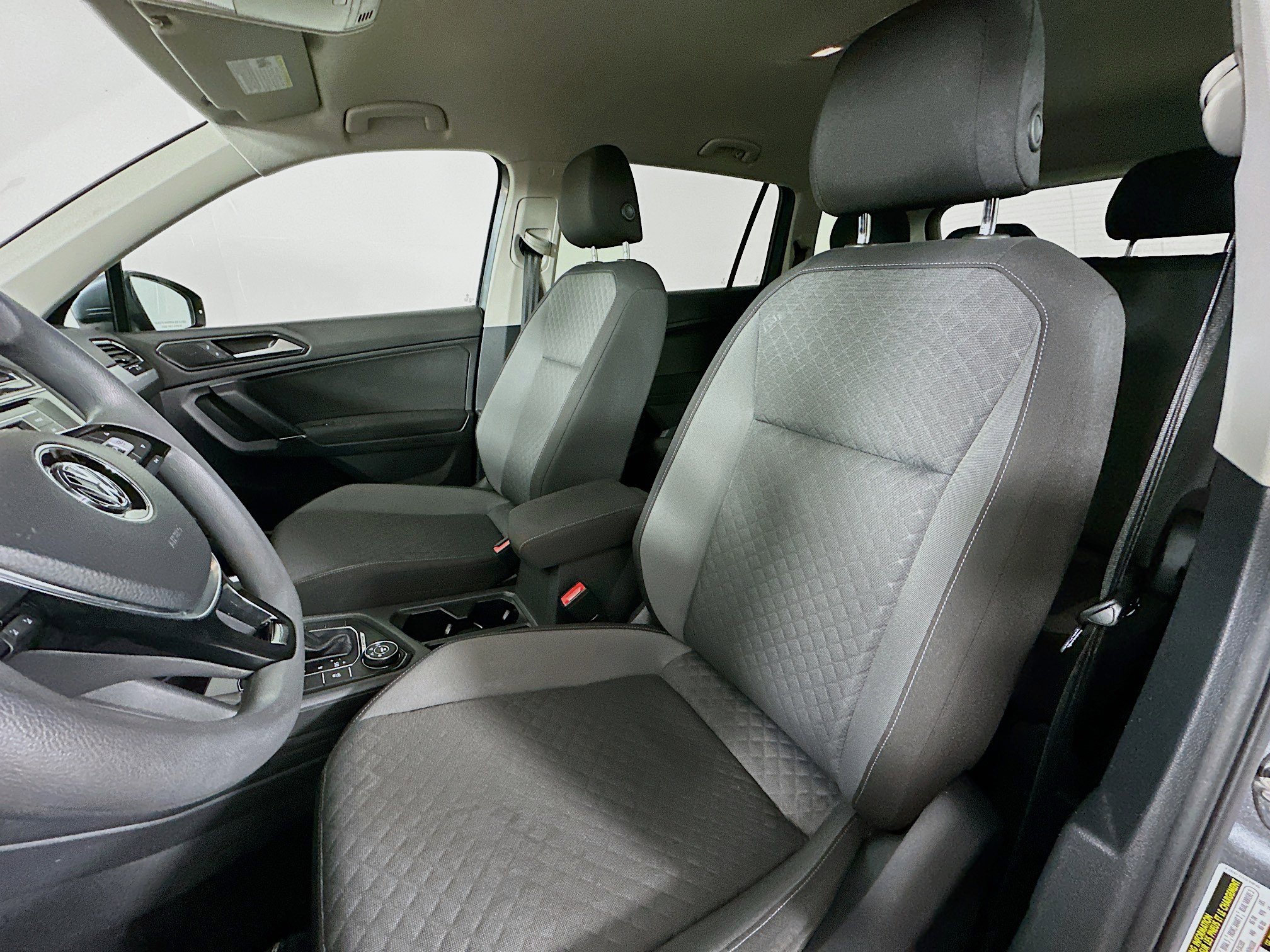 Used 2018 Volkswagen Tiguan S image 25