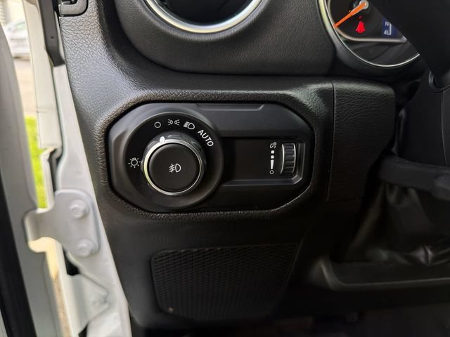 Used 2023 Jeep Wrangler Unlimited Sahara w/ Cold Weather Group AWD/4WD image 17