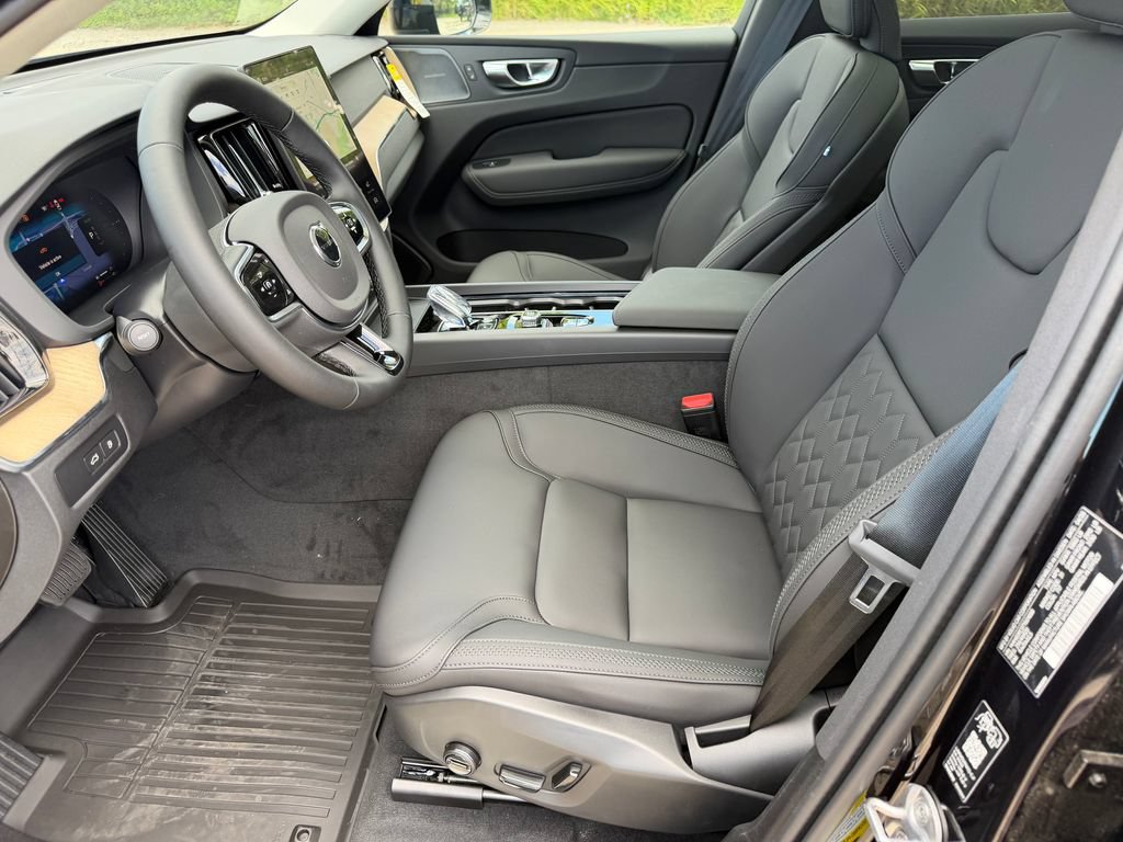 New 2026 Volvo XC60 T8 Plus w/ Protection Package Premier AWD/4WD image 17