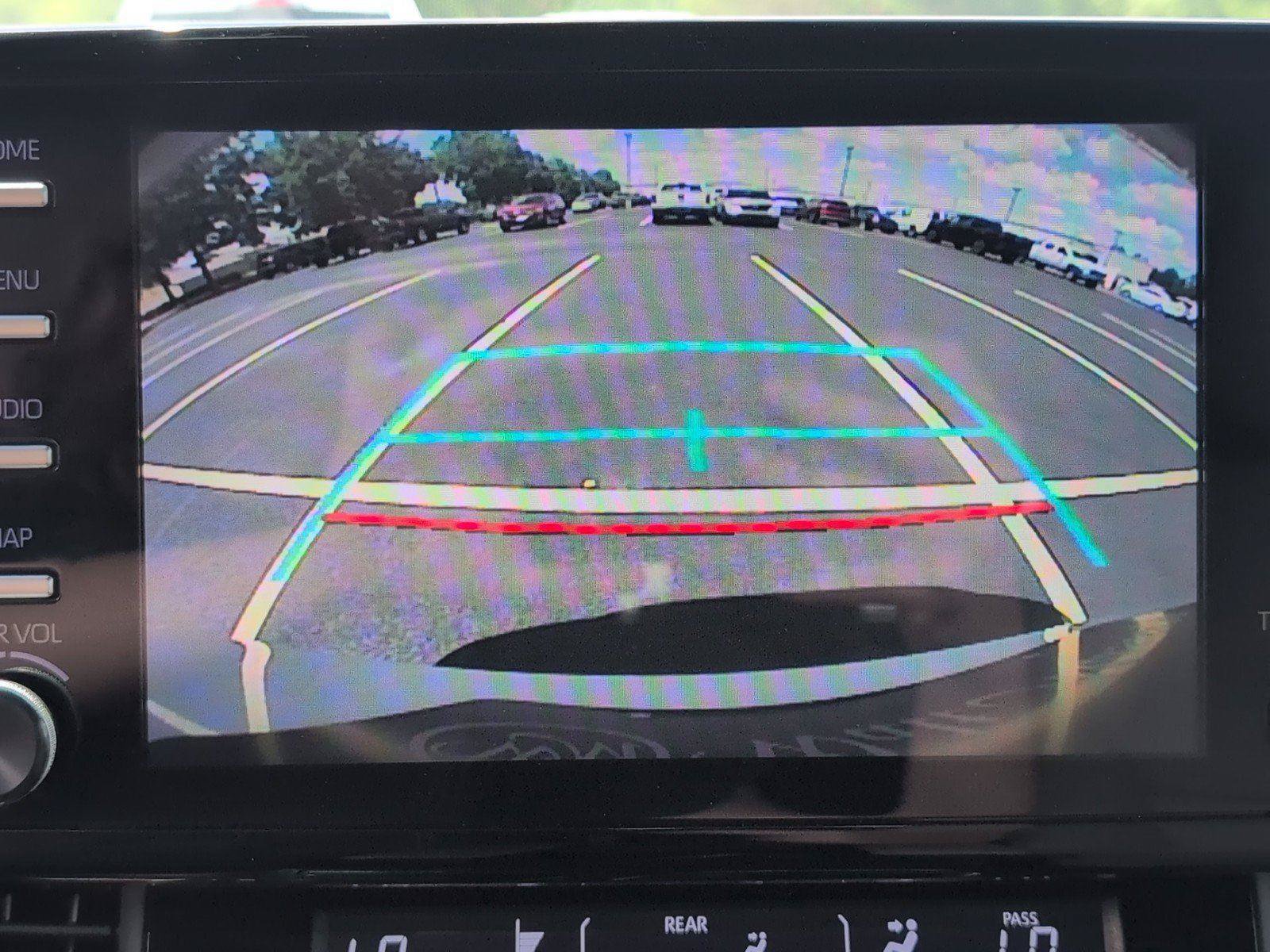 Used 2024 Toyota Sienna XLE FWD image 24
