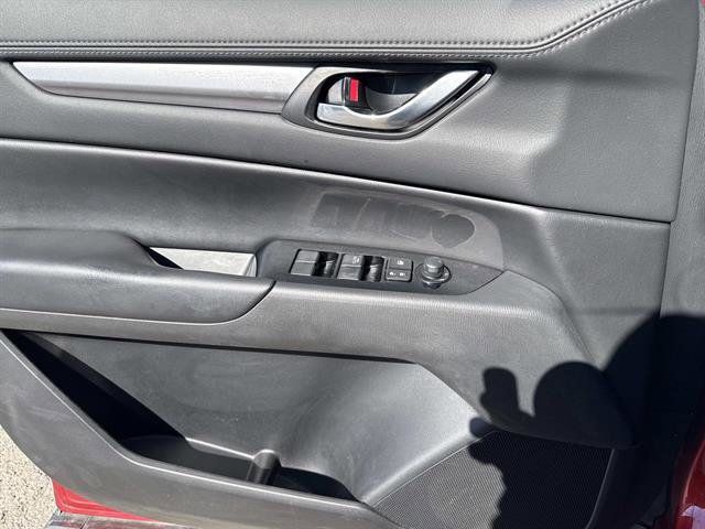 Used 2017 MAZDA CX-5 Touring image 7