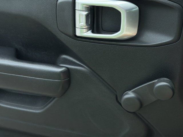 Used 2019 Jeep Wrangler Unlimited Sport AWD/4WD image 33