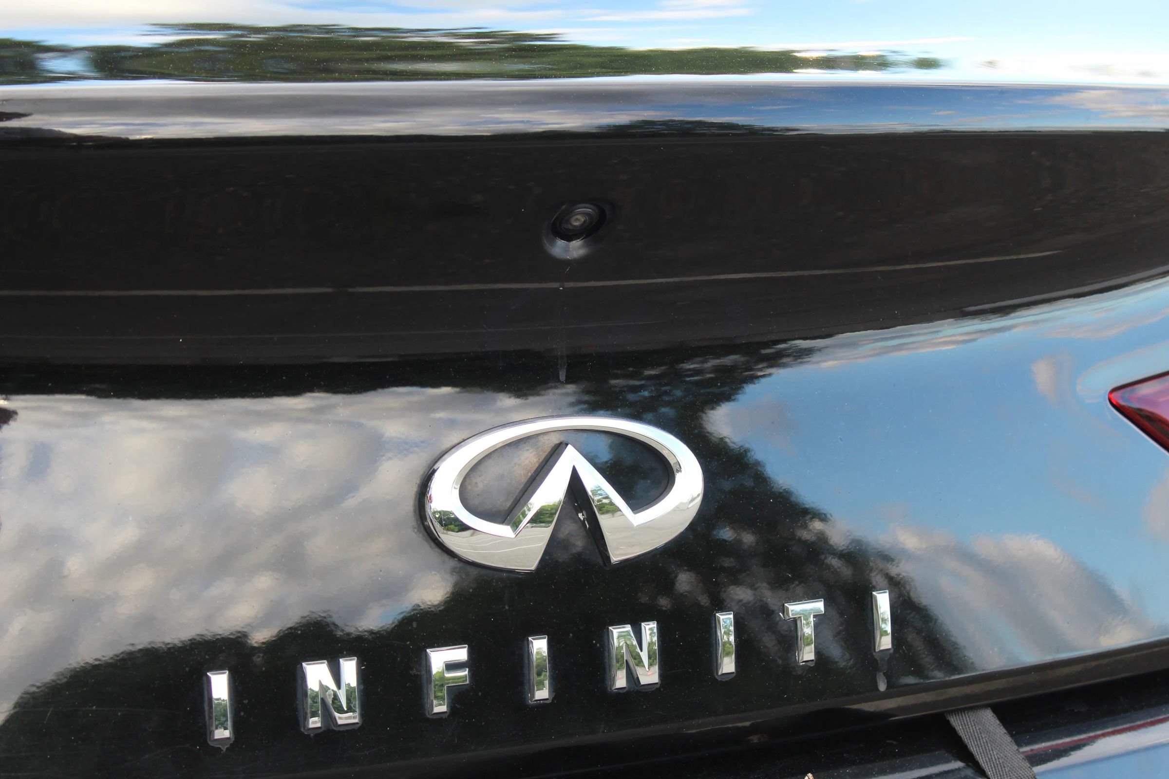 Used 2019 INFINITI Q60 3.0t Luxe w/ Essential Package AWD/4WD image 42