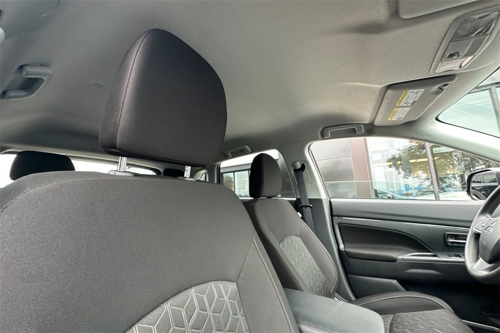 Used 2025 Mitsubishi Outlander Sport ES image 20