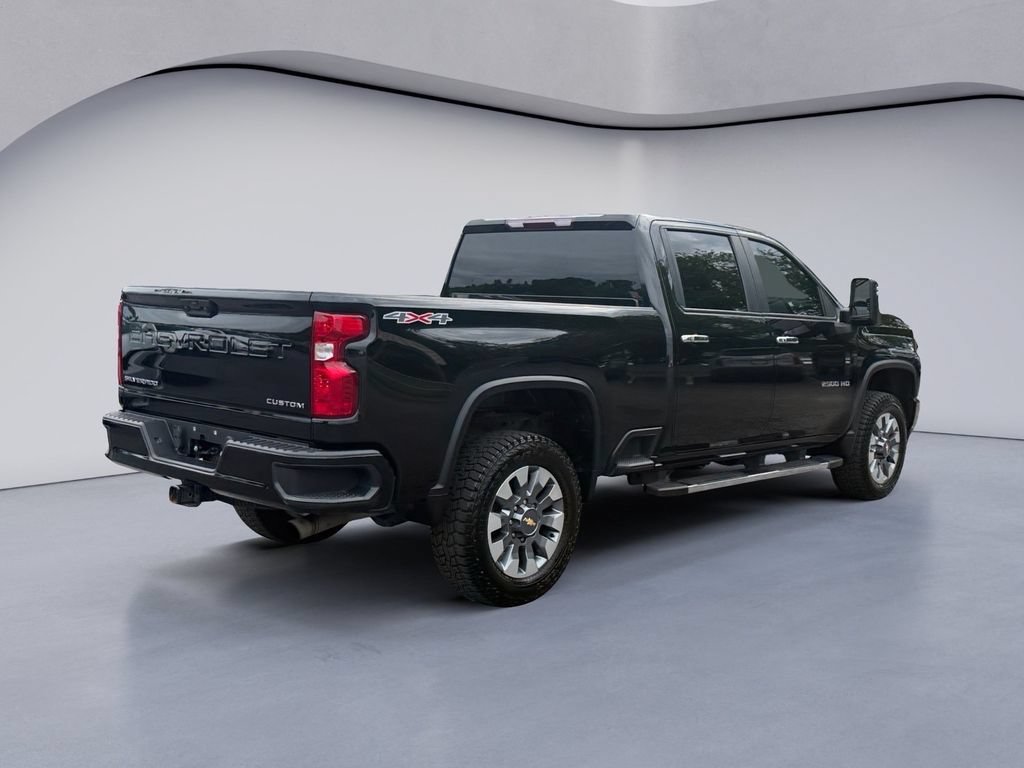 Used 2023 Chevrolet Silverado 2500 Custom w/ Custom Convenience Package AWD/4WD image 5