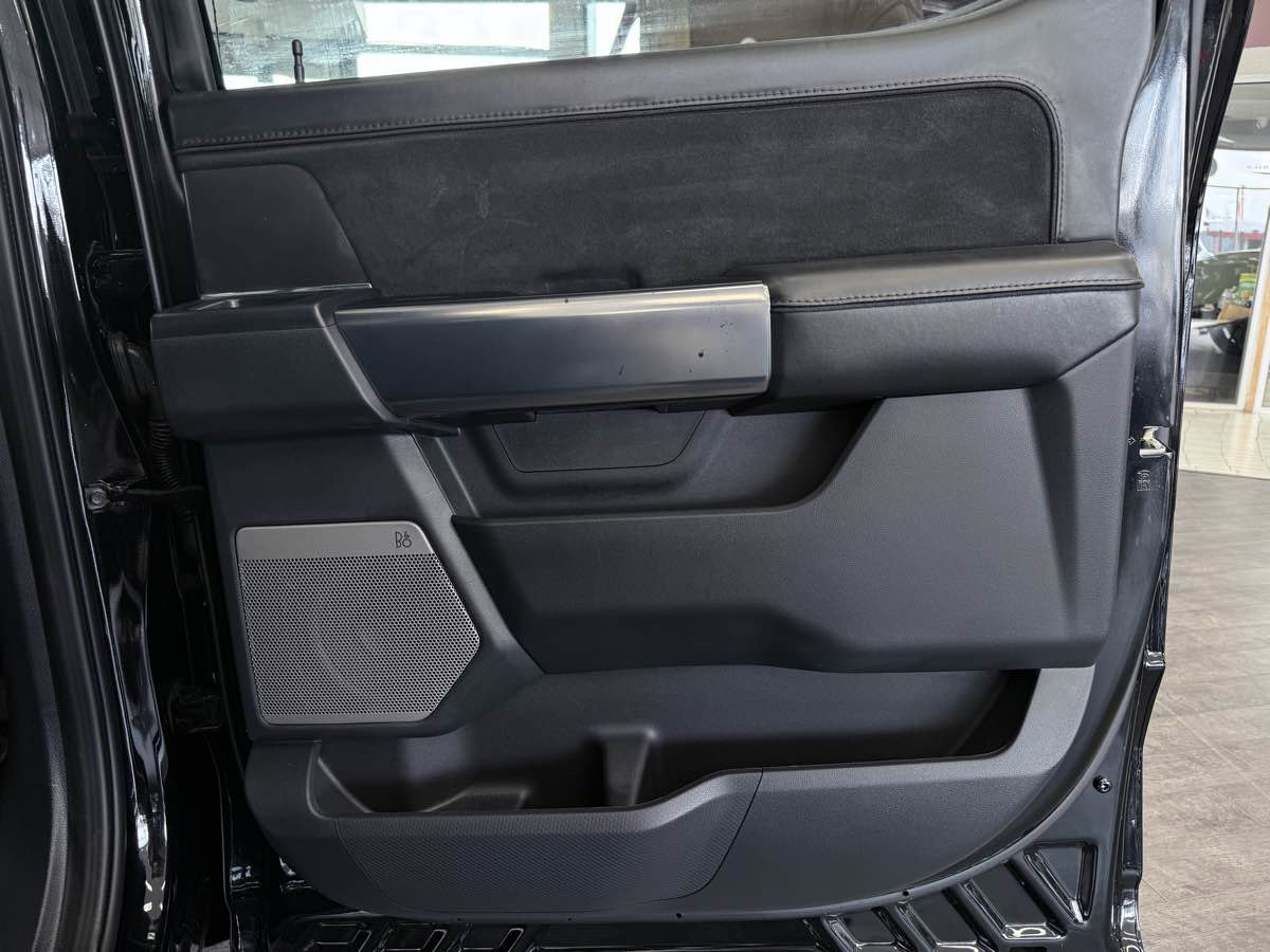 Used 2025 Ford F150 Platinum w/ FX4 Off-Road Package image 32