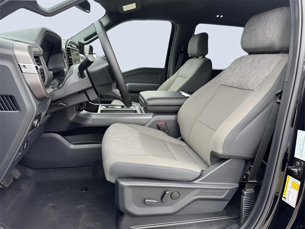New 2025 Ford F150 XLT w/ Equipment Group 302A MID image 9