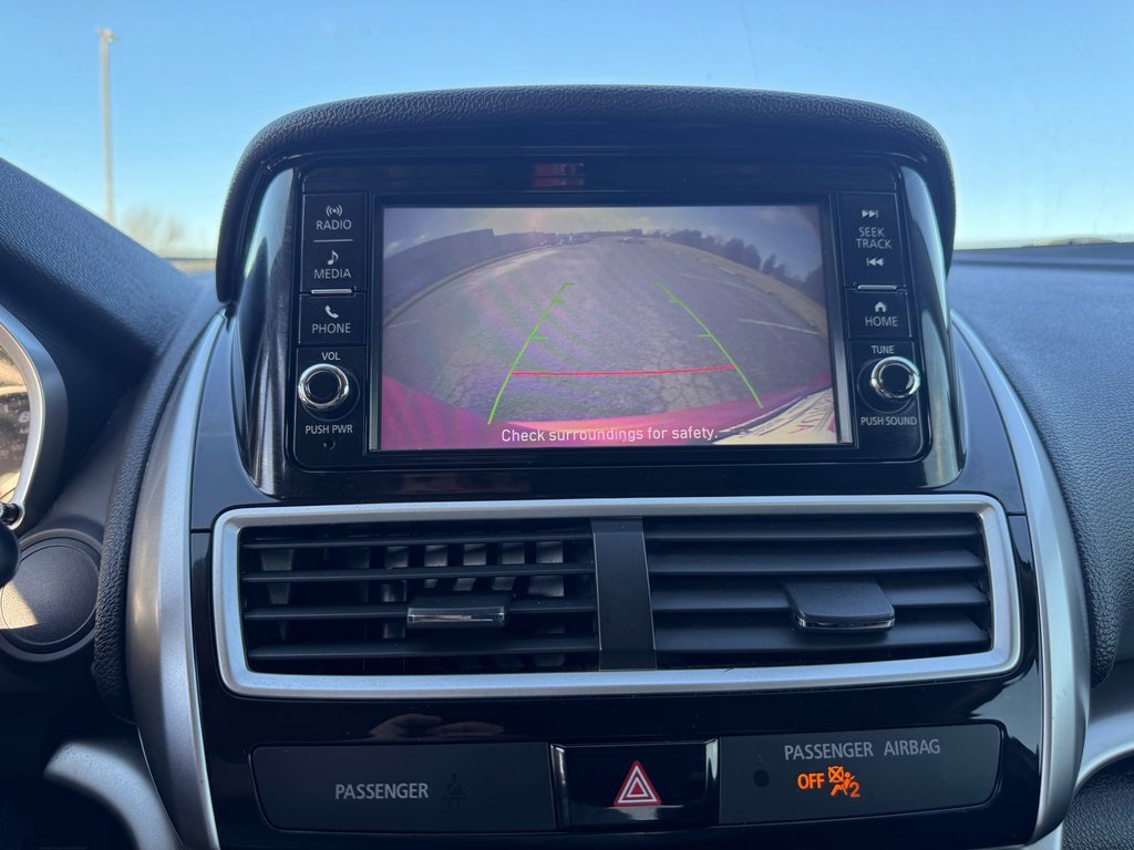 Used 2018 Mitsubishi Eclipse Cross ES image 29