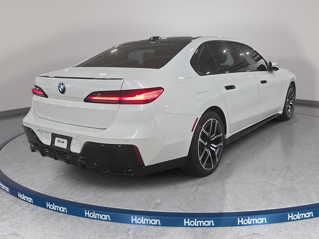 Certified 2023 BMW 740i RWD image 5