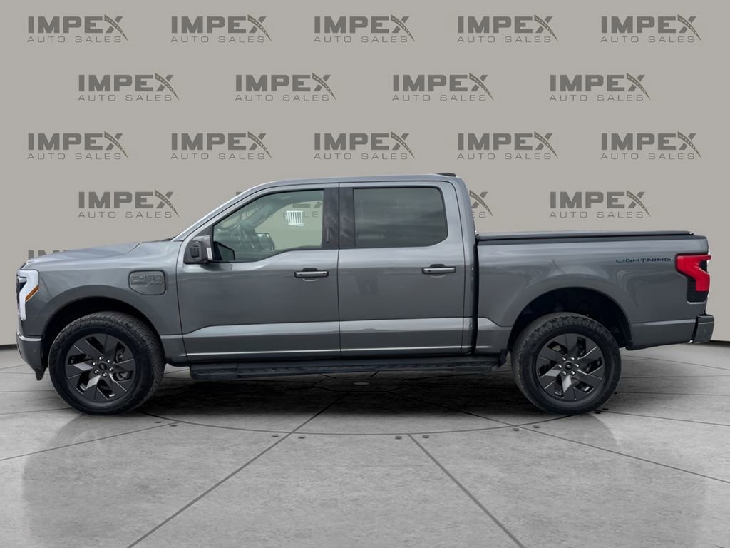 Used 2022 Ford F150 Lightning Lariat image 2