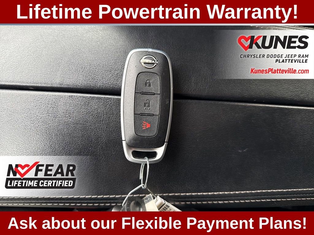 Used 2023 Nissan Rogue S image 17