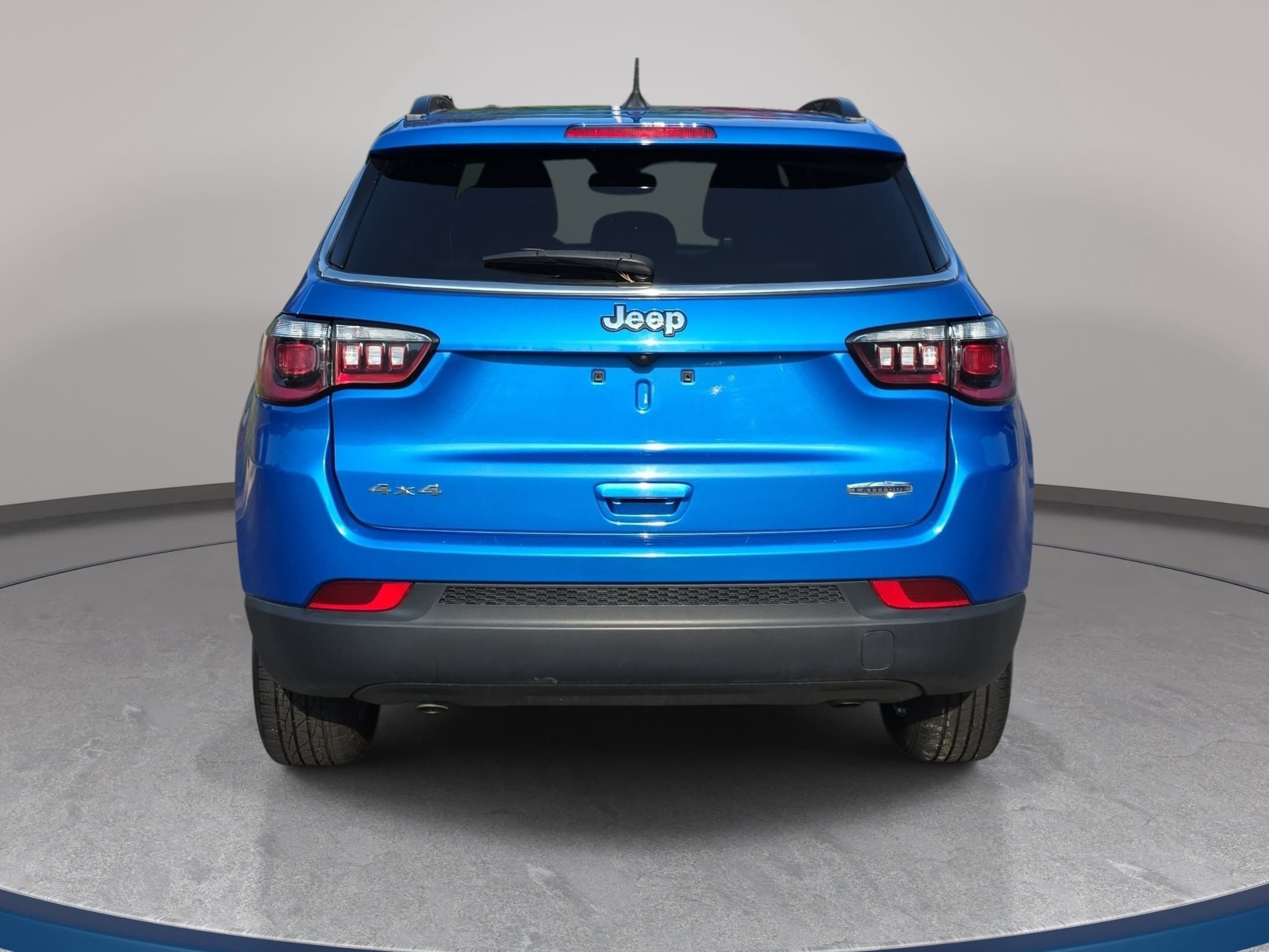 Certified 2024 Jeep Compass Latitude AWD/4WD image 6