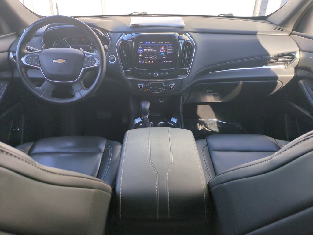 Used 2024 Chevrolet Traverse LT image 17