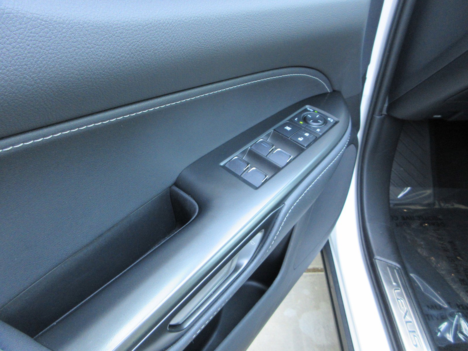 Used 2024 Lexus NX 350 AWD w/ Cold Area Package image 28