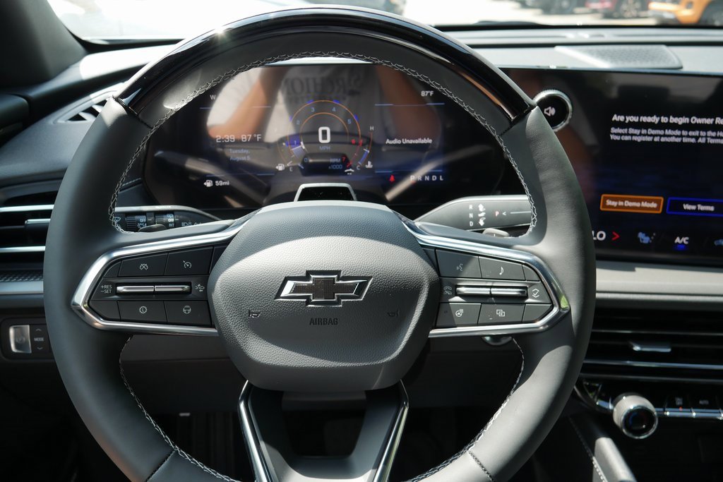 New 2026 Chevrolet Traverse LT w/ Enhanced Driving Package image 11