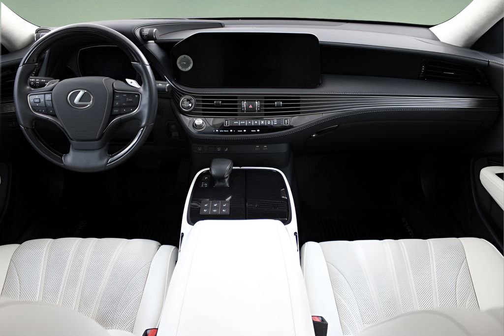 Used 2023 Lexus LS 500 w/ Interior Upgrade Package image 13