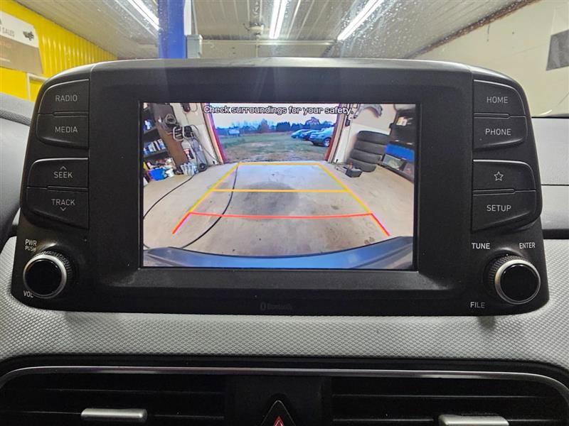 Used 2021 Hyundai Kona SE w/ Cargo Package image 18