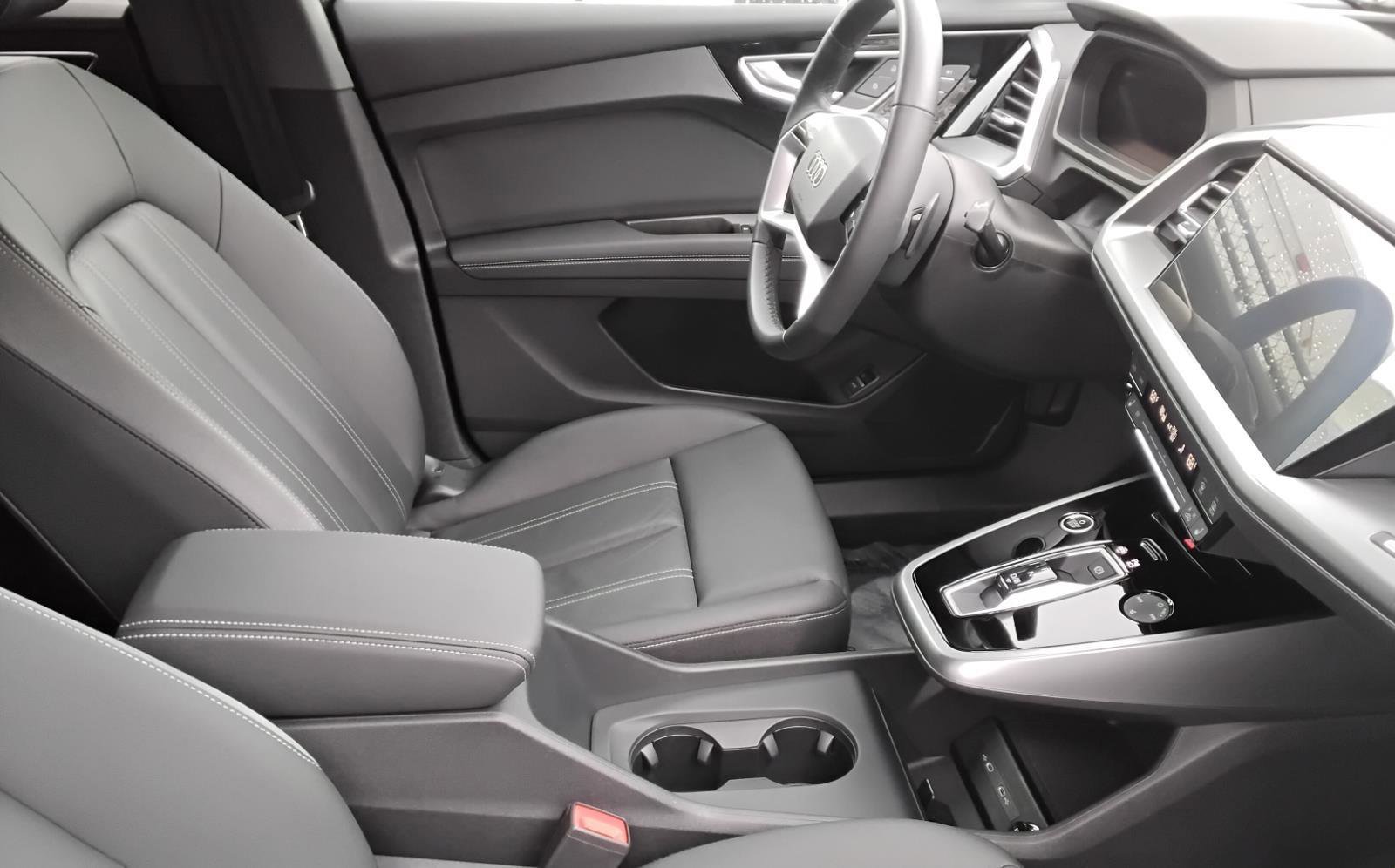 Certified 2025 Audi Q4 e-tron Premium w/ Convenience Package image 25