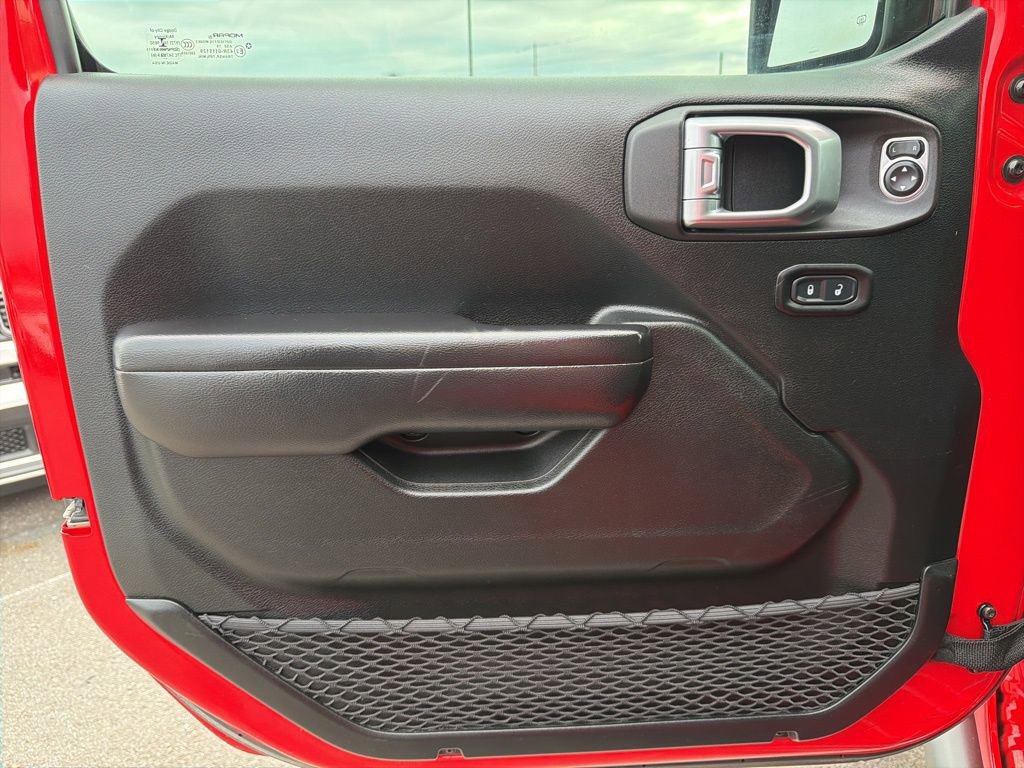 Used 2020 Jeep Gladiator Sport w/ Quick Order Package 24S AWD/4WD image 27